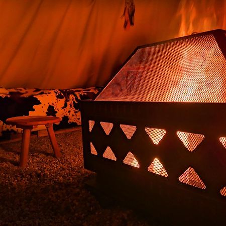 Teepee Camp Lounky Hotel Chodouny Bagian luar foto